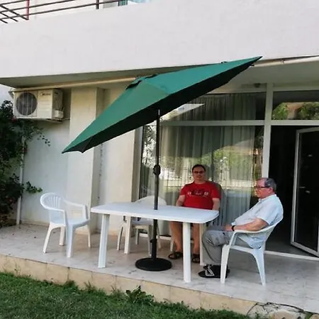 Yves 2 Bed At Sun Village Sunny Not Far Away From The Sea