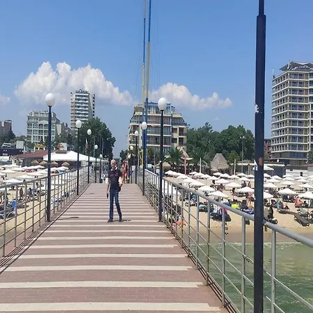 Yves 2 Bed At Sun Village Sunny Not Far Away From The Sea *