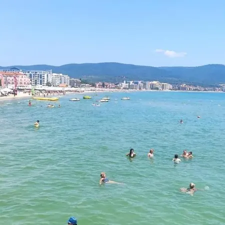 Appartamento Yves 2 Bed At Sun Village Sunny Not Far Away From The Sea Sunny Beach