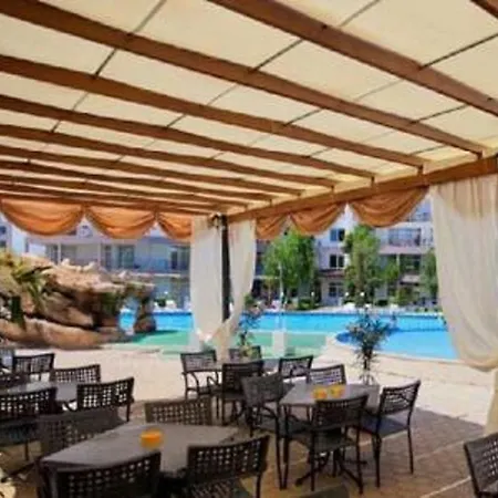 Yves 2 Bed At Sun Village Sunny Not Far Away From The Sea דירה